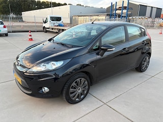 Ford Fiesta 1.4 Titanium VOL Automaat Airco van Opa uit 1942