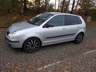 Volkswagen Polo 1.4-16V