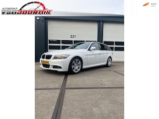 BMW 3-serie Touring 318i High Executive