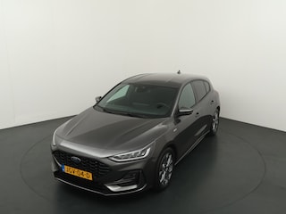 Ford Focus Ecoboost 125 pk ST-line | Winter Pack | 4 seiz. banden | Navi | Clima | Cruise | Dr. loos Apple Carplay