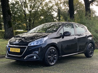 Peugeot 208 1.2 PureTech Blue Lion Airco, Carplay, Cruise, Trekhaak.