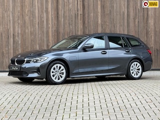 BMW 3-serie Touring 330e Business Edition Plus / Trekhaak /