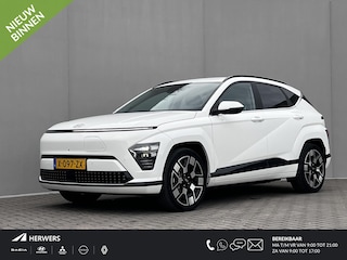 Hyundai Kona Premium 65.4 kWh Automaat / Dealer onderhouden / NL auto / Leder / Afneembare trekhaak 750 kg / Stoelventilatie / Stuur-, stoel- en achterbankverwarming / 19" LM wielen /