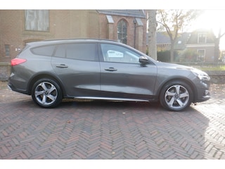 Ford Focus Wagon Titanium X Business-CAMERA-XENON-CARPLAY-BOVAG