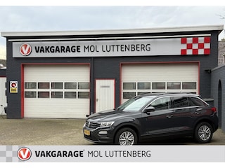 Volkswagen T-Roc 1.5 TSI 150pk Style, AUTOMAAT, TREKHAAK, APPLE CARPLAY