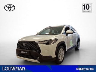 Toyota Corolla Cross Hybrid 140 Active nieuwe auto met registratie, prijs? Mats foto's maken