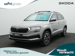 Skoda Karoq 1.5 TSI ACT 150 pk DSG Business Edition | Panoramadak | Trekhaak | Stuur-/achterbankverwarming | Achteruitrijcamera | Navigatie | Adaptive Cruise