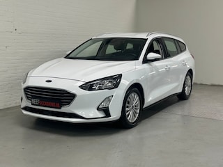 Ford Focus Wagon 1.0 EcoBoost Titanium Business CLIMA /TREKHAAK / CRUISE / CAMERA Dis.Ketting is nieuwe