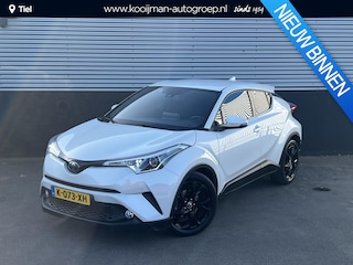 Toyota C-HR 1.8 Hybrid Style Trekhaak, Navigatie, Dodehoekdetectie, stoelverwarming, adaptieve cruise control, achteruitrij camera, navigatie, keyless, parkeersensoren v&a