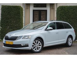 Skoda Octavia Combi 1.0 TSI Greentech Ambition Business TREKHAAK | CARPLAY | HALF LEDER | ORG NL