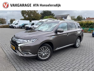 Mitsubishi Outlander 2.4 PHEV Intense+ | Automaat | Climate control | Cruise control | Camera achter |