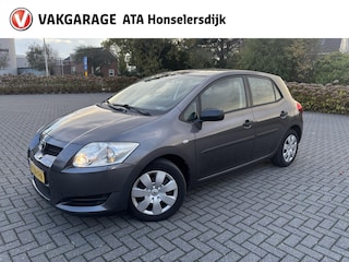 Toyota Auris 1.4-16V Terra | Airco | Parkeersensoren achter |