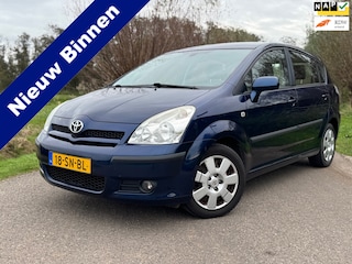 Toyota Corolla Verso 1.8 VVT-i Sol 7persoons / Automaat / NAP / Trekhaak / Airco / Radio-CD Speler /