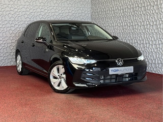 Volkswagen Golf ✅1.5eTSI 150 PK✅ EDITION LED CARPLAY NAVI CAMERA STOEL/STUUR VERW KEYLESS MHEV "Volkswagen rijden begint bij Topautos.nl – 75 topmodellen direct op voorraad!"