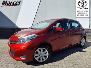 Toyota Yaris 1.3 VVT-i Aspiration | Parkeersensoren achter | Trekhaak | Cruise | Airco |
