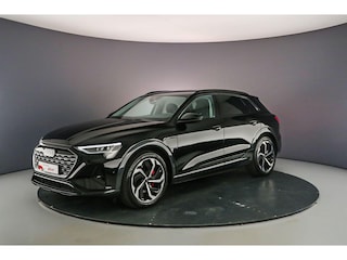 Audi Q8 e-tron 55 quattro Advanced Edition 115 kWh | Tour Pack | Luchtvering | 21 inch | Optiek Zwart | Adapt. Cruise |