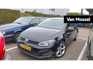 Volkswagen Golf 1.0 TSI Connected Series | Navigatie | Parkeer sensoren | Lichtmetalen velgen