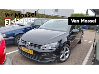 Volkswagen Golf 1.0 TSI Connected Series | Navigatie | Parkeer sensoren | Lichtmetalen velgen
