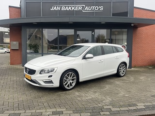 Volvo V60 2.0 D2 Nordic+ ✅ R-Design ✅ Trekhaak ✅ Navigatie ✅ Rijklaar ✅