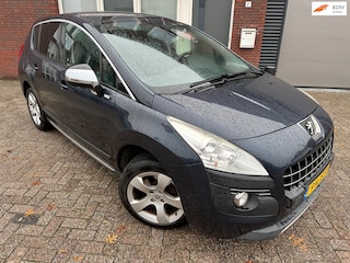 Peugeot 3008 1.6 THP Style / Pano / Navi / PDC / Cruise