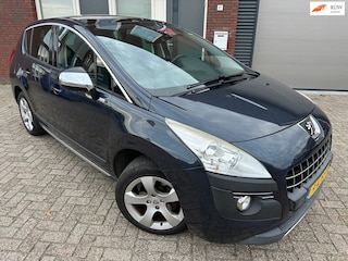Peugeot 3008 1.6 THP Style / Pano / Navi / PDC / Cruise