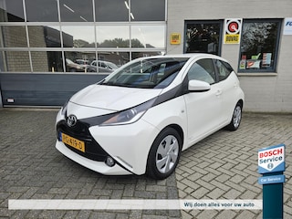 Toyota Aygo 1.0 VVT-i 69pk X-play 5-drs