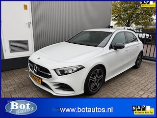 Mercedes-Benz A-klasse 180 Business Solution AMG Night Upgrade AUTOMAAT / ECC / CRUISE / NAVI / LMV / CAMERA / SENSOREN V+A