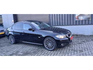 BMW 318i High Executive AUTOMAAT!!!