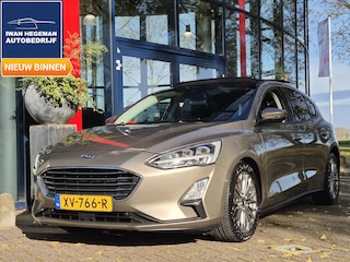 Ford Focus 1.0 EcoBoost 125PK Titanium Business | Panoramadak | Navigatie | Winterpakket | LM Velgen | Cruise Control