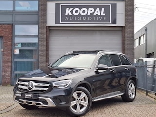 Mercedes-Benz GLC 300e 4MATIC Premium | Panoramdak | Trekhaak | Dealer Onderhouden