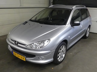 Peugeot 206 SW 1.6-16V Air - Automaat - Weinig KM NAP!