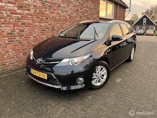 Toyota Auris 1.8 Hybrid Executive