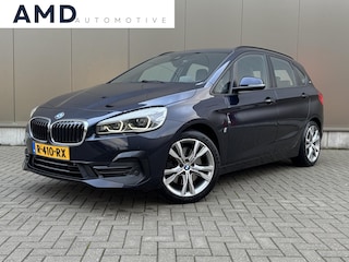 BMW 2-serie Tourer 225xe iPerf High Executive | Head-Up | ACC | 18" | Elektr stoelverstelling met geheugen