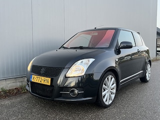 Suzuki Swift 1.6 Sport, Airco, spoiler, navi/bluetooth