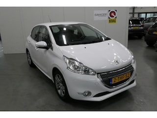 Peugeot 208 1.2 VTi 82PK 5D Allure (Trekhaak)