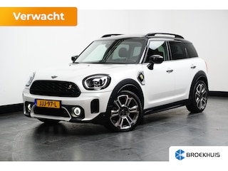 Mini Countryman Cooper SE ALL4 Plug-in Hybrid Chili 220PK | Achteruitrijcamera | Climate Control | Panoramadak | Lederen bekleding | Keyless Entry & Start | 18" LM velgen | LED