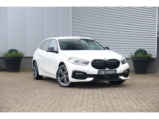 BMW 118i Executive Sportline Aut. NAP|Sportst|Sfeervl|Carplay