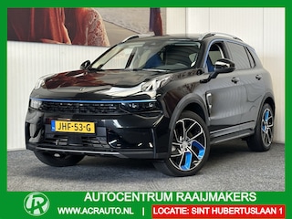 Lynk & Co 01 1.5 100 STUKS OP VOORRAAD ! VOL OPTIES ! ACHTERUITRIJCAMERA ADAPTIVE CRUISE CONTROL PANORAMA SCHUIF/KANTELDAK APPLE CARPLAY/ANDROID RIJSTROOKSENSOREN ZEER MOOI !! Brgl
