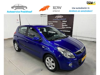 Hyundai i20 1.4i i-Catcher HALF-LEDER / NAP / LM VELGEN