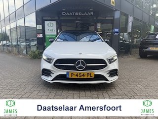 Mercedes-Benz A-klasse 200 Business Solution AMG / Panoramadak / Camera / Sfeerverlichting