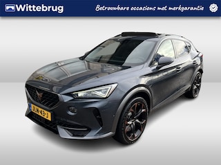 Cupra Formentor 1.4 e-Hybrid VZ Black Edition / AUTOMAAT/ PANO/ LEER/ ELEKTR. STOELEN/ FULL LINK/ PARK. SENSOREN + CAMERA/ STOEL-STUUR VERWARM./ NAVI/ DIGITAL DASH/ RIJ-MODI/ CLIMA