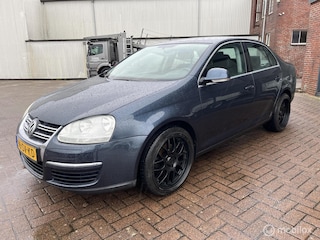 Volkswagen Jetta 2.0 FSI Comfortline
