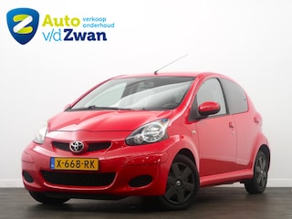 Toyota Aygo 1.0-12V Aspiration 5-Deurs/Navigatie/Airco