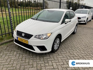 Seat Ibiza 1.0 TSI Style Business Intense 96pk | Camera achter |  Navigatie | App connect | Parkeersensoren v+a | Cruise control | 15"LMV