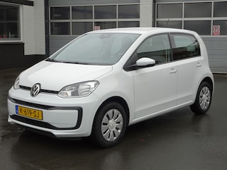 Volkswagen Up 1.0 BMT move up! Automatische airco, navigatie, parkeersensoren, achteruitrijcamera, cruise controle, elektrische ramen, centrale vergrendeling, enz.