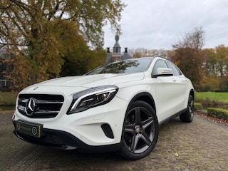 Mercedes-Benz GLA 250 Ambition | Pano | Memory | NWE Service & APK |