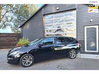 Peugeot 308 SW 1.2 PureTech Blue Lease, Full-Map Navigatie, Climate-Control, Cruise-Control, LM-Velgen, Privacy-glas.