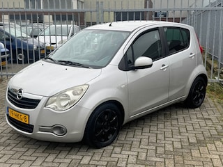 Opel Agila 1.2 Enjoy AUTOMAAT! 1e eigenaar l NL AUTO NAP l Airco l MTF-STUUR - LMV l Toerenteller! DEALER OH!