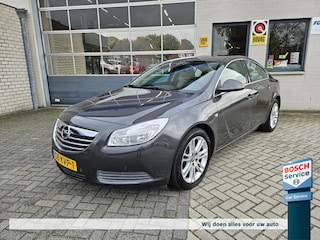 Opel Insignia 1.6T 180pk Cosmo