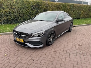 Mercedes-Benz CLA 200 AMG-Line met Panorama-dak